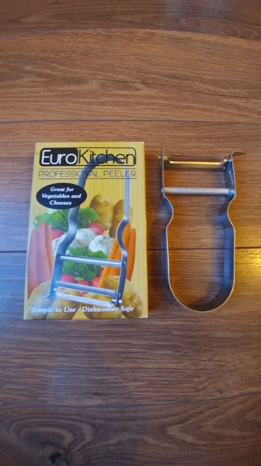 MAKE YOUR LIFE EASIER IN THE KITCHEN